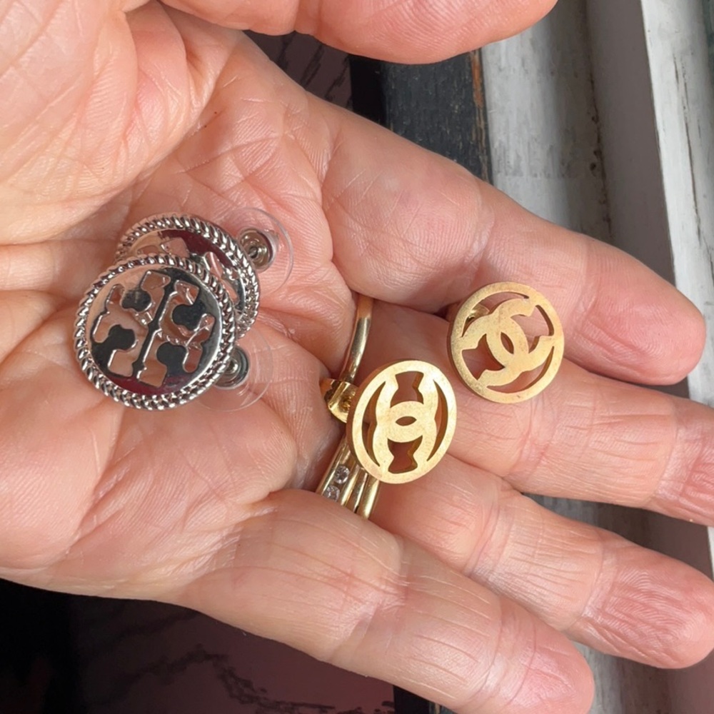 Fashion earrings